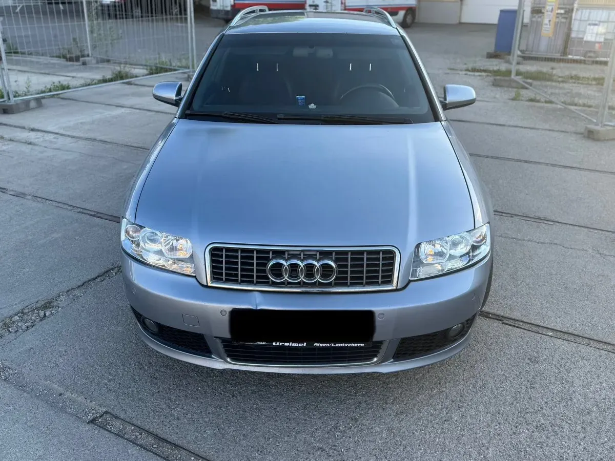Audi A4 2004 photo 3
