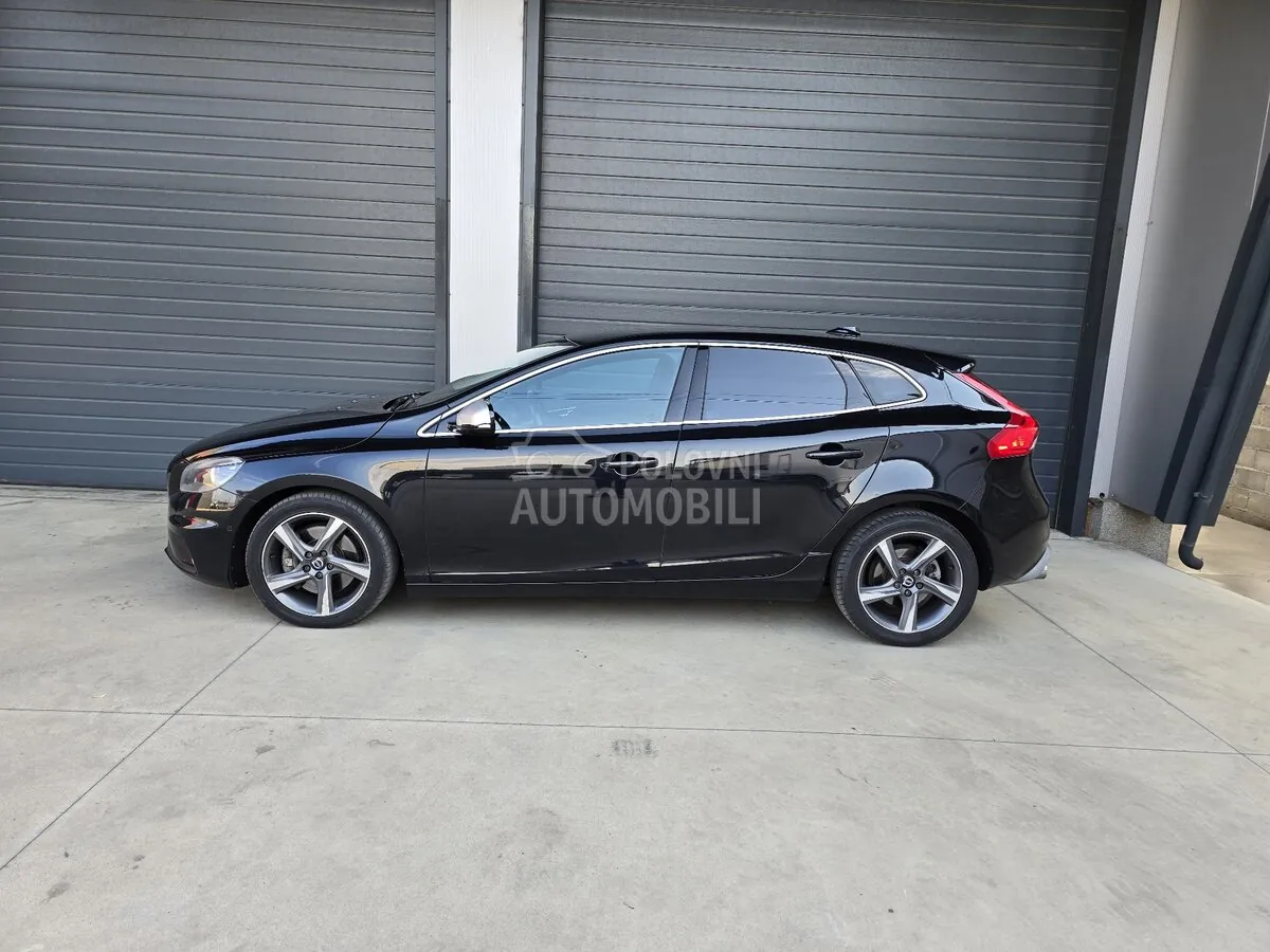 Volvo V40 2015 photo 2