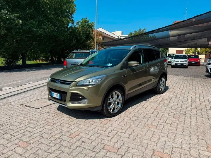 Ford Kuga 2013 photo 3