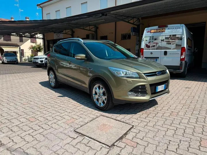 Ford Kuga 2013 photo 2