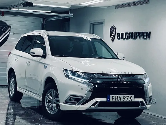 Mitsubishi Outlander 2020 photo 2