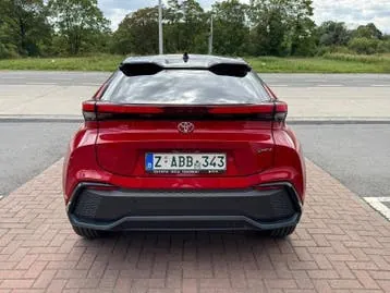 Toyota C-Hr 2025 photo 3