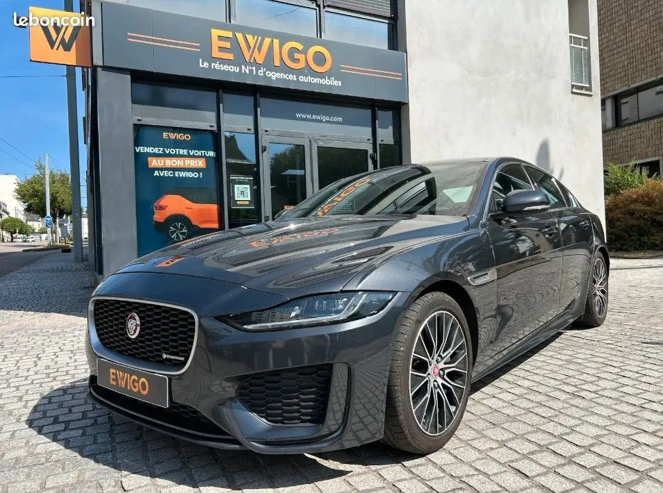 Jaguar Xe
