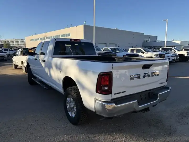 Ram 3500 2026 photo 4