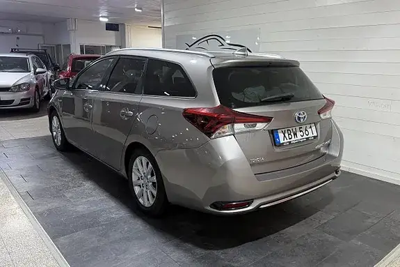Toyota Auris 2015 photo 4