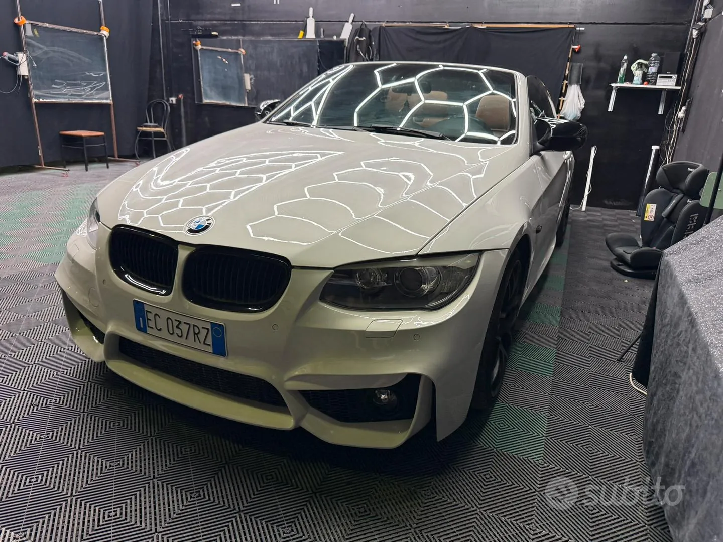 BMW 320D 2010 photo 2
