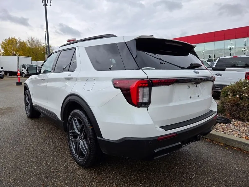 Ford Explorer 2025 photo 3