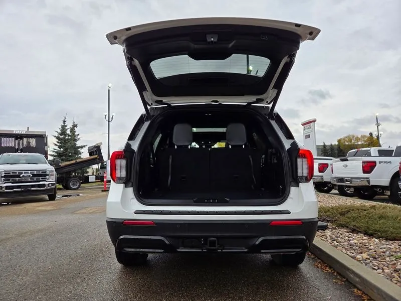 Ford Explorer 2025 photo 5