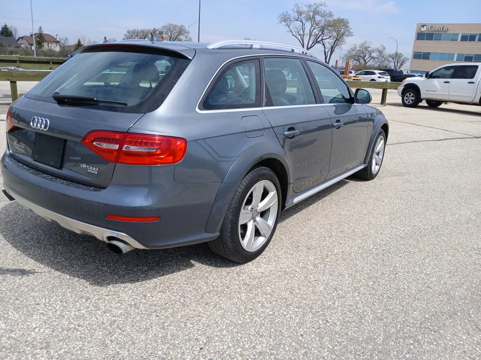 Audi A4 Allroad 2013 photo 4