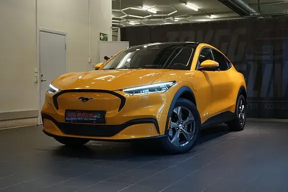 Ford Mustang Mach-E 2022 photo 2