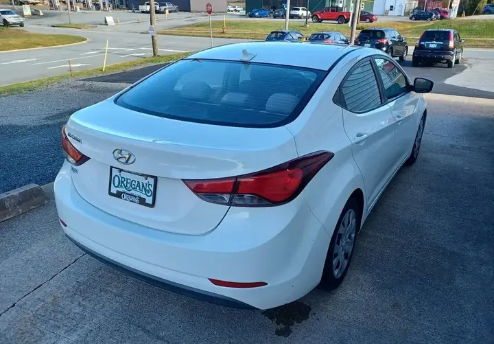 Hyundai Elantra 2014 photo 4