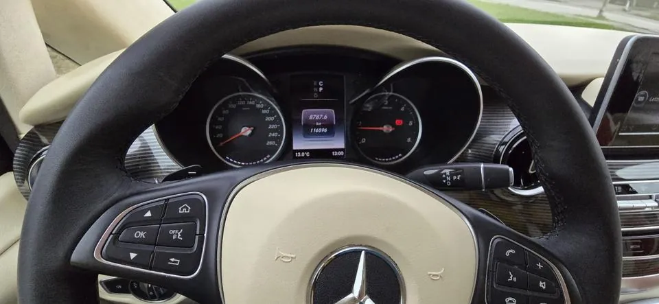 Mercedes-Benz V-Class