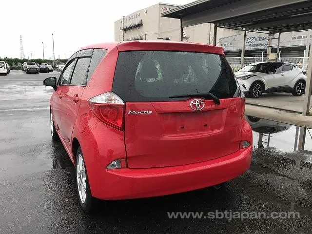 Toyota Ractis 2011 photo 3