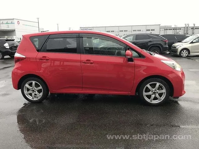 Toyota Ractis 2011 photo 5