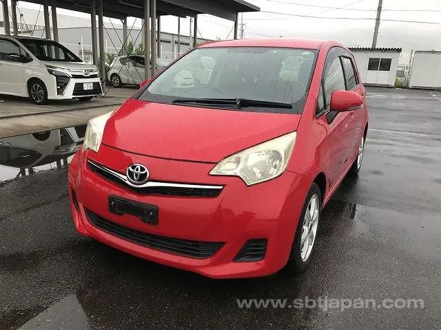 Toyota Ractis 2011 photo 2