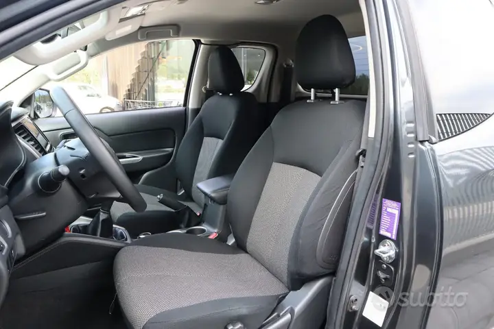 Mitsubishi L200 2021 photo 4