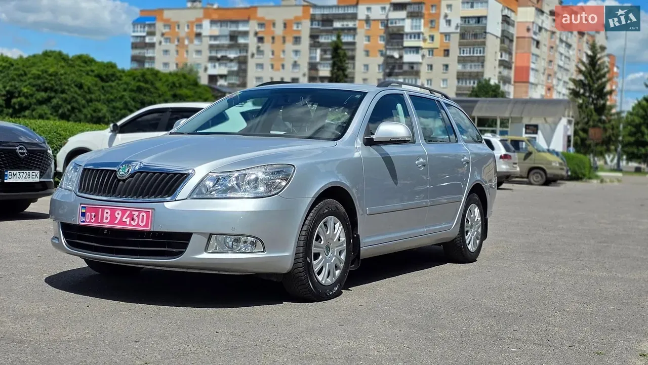Skoda Octavia 2011 photo 2