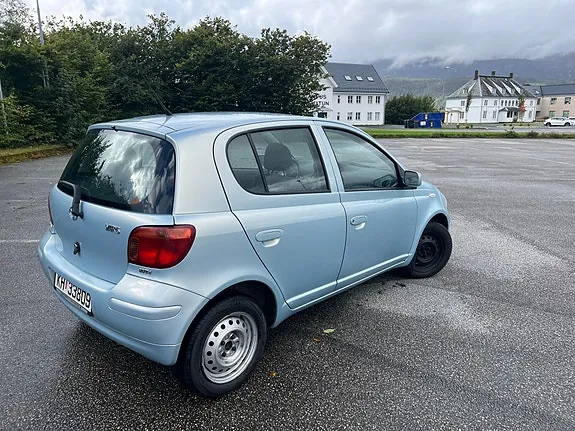 Toyota Yaris 2005 photo 4