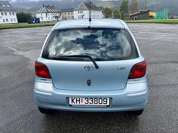 Toyota Yaris 2005 photo 5