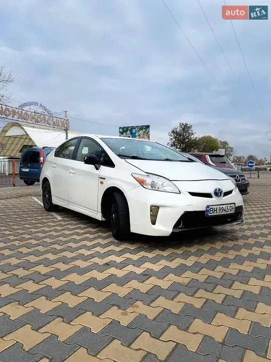 Toyota Prius 2012 photo 2