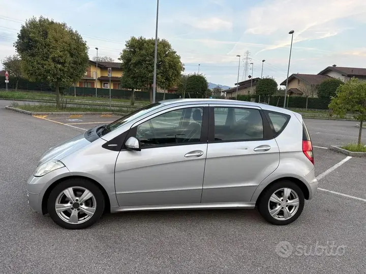 Mercedes-Benz A 2009 photo 4