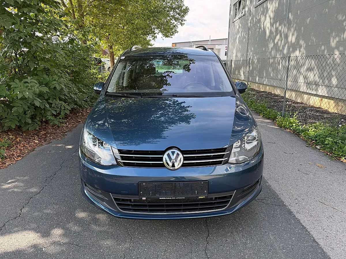 Volkswagen Sharan 2017 photo 2