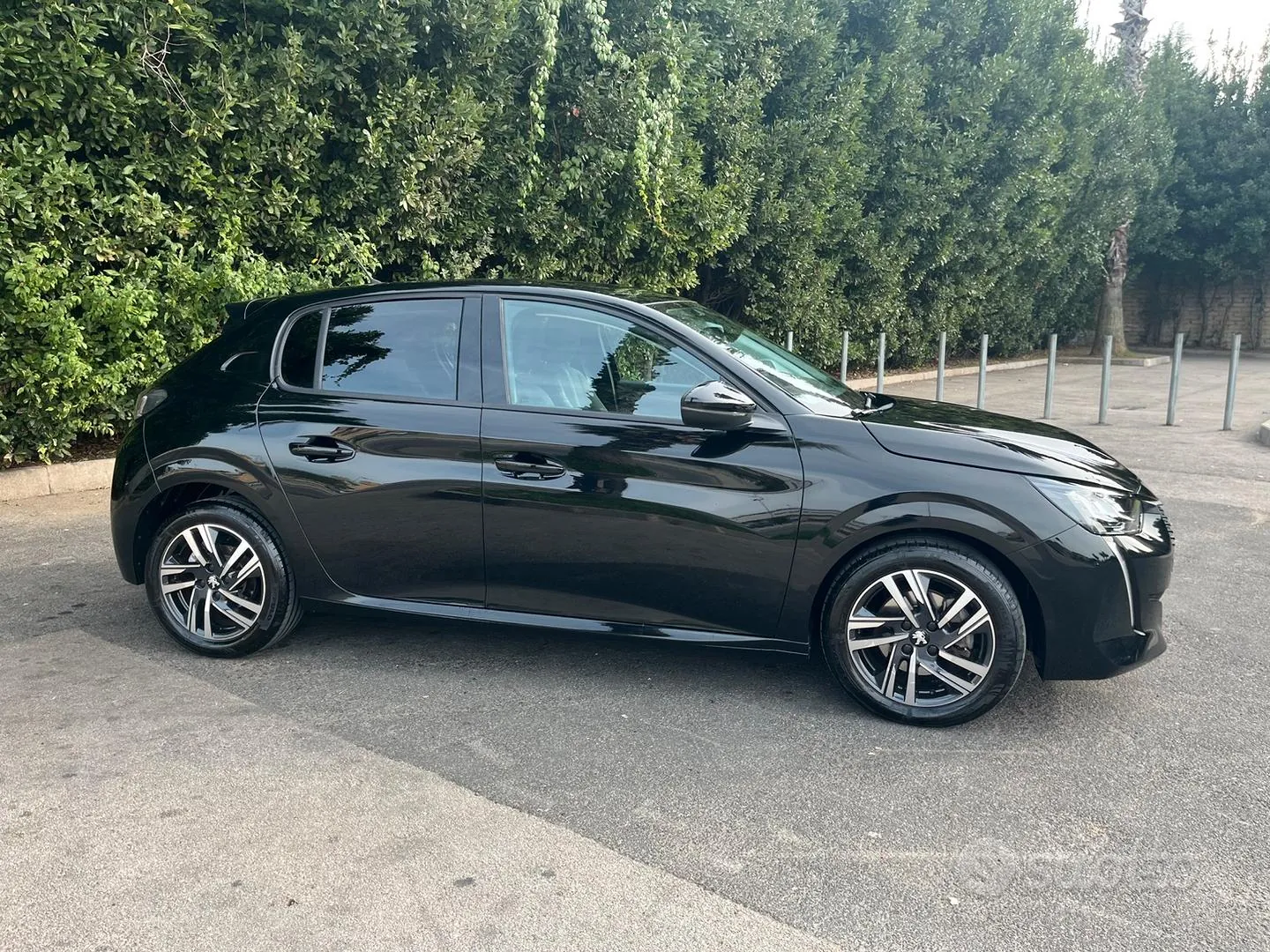 Peugeot 208 2022 photo 4