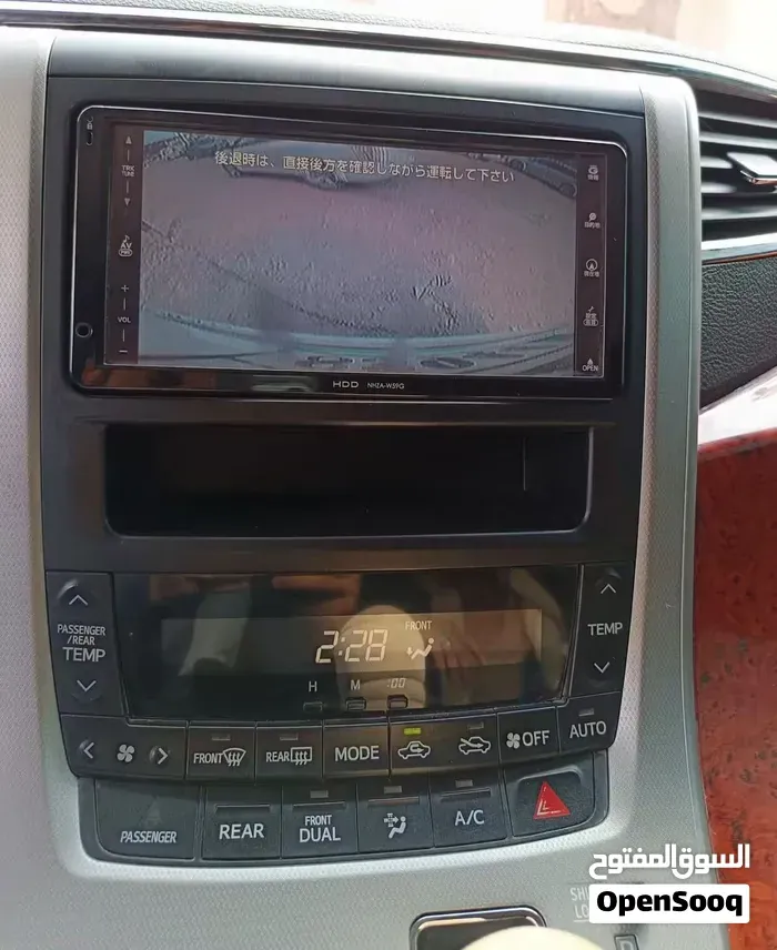Toyota Alphard 2009 photo 4