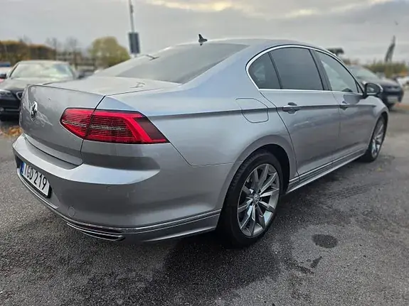 Volkswagen Passat 2018 photo 3