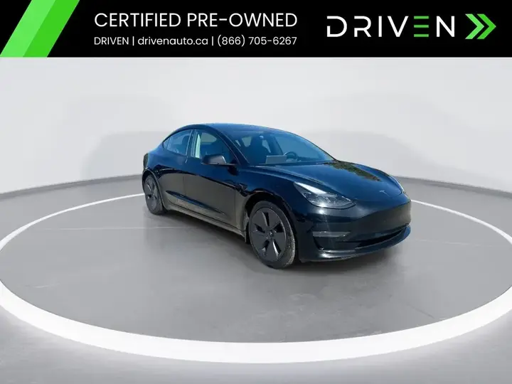Tesla Model 3 2022 photo 2