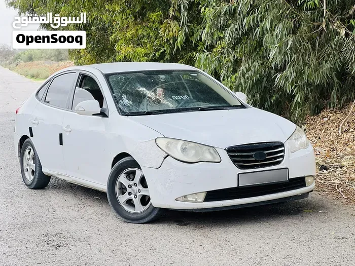 Hyundai Avante 2010 photo 4