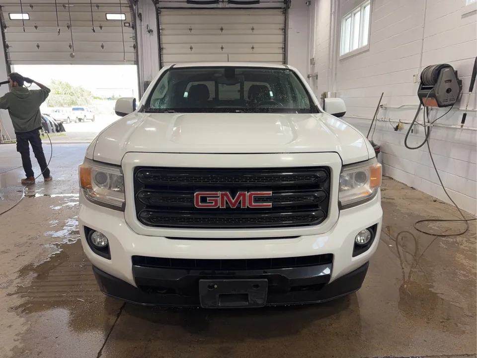 GMC Canyon 2018 photo 2