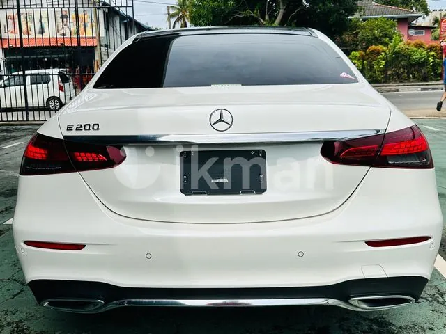 Mercedes-Benz E200 2023 photo 2