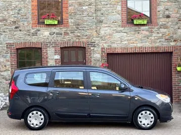 Dacia Lodgy 2014 photo 3