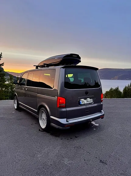 Volkswagen Multivan 2014 photo 4