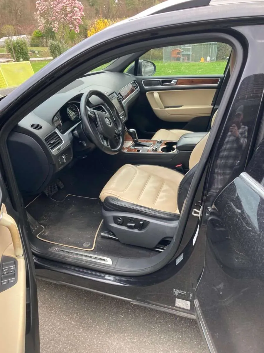 Volkswagen Touareg 2011 photo 3