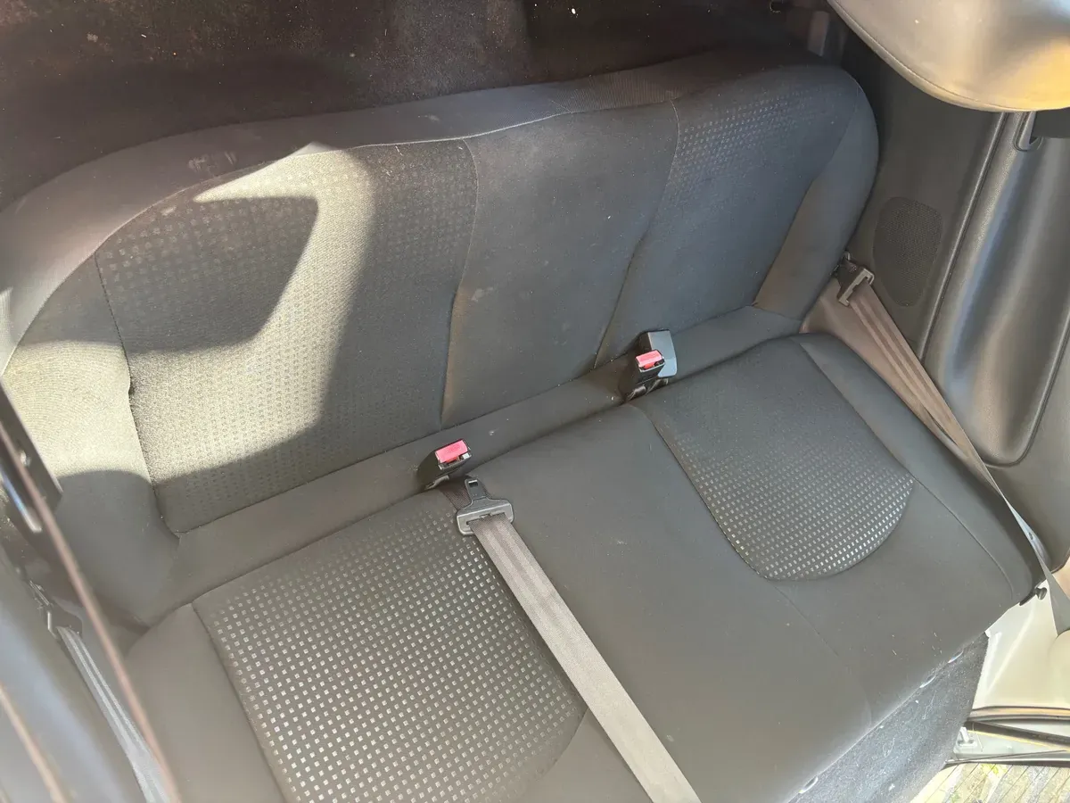 Peugeot 206 2010 photo 3