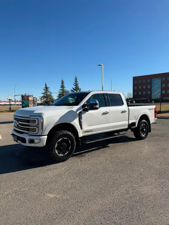 Ford F350 2026 photo 3