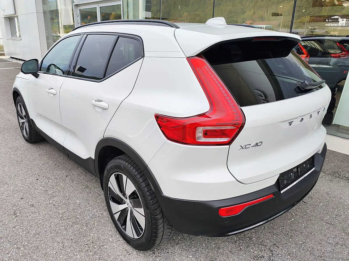 Volvo Xc40 2026 photo 2