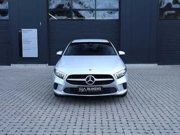 Mercedes-Benz A 250 E Phev 2022 photo 2