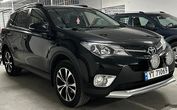 Toyota Rav4 2015 photo 3