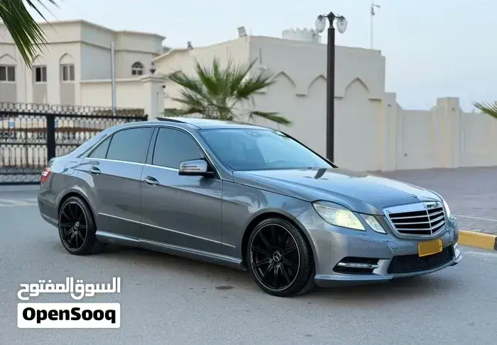 Mercedes-Benz E-Class 2013 photo 2