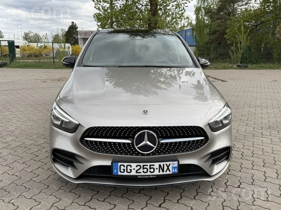 Mercedes-Benz B200 2021 photo 2