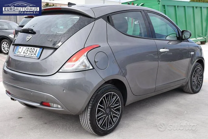 Lancia Ypsilon 2022 photo 4