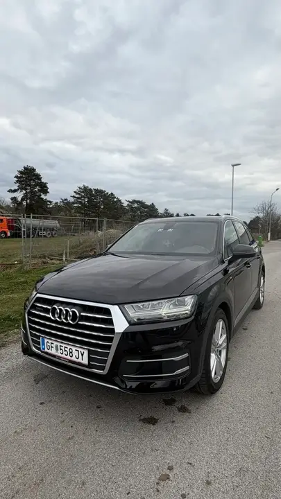 Audi Q7 2018 photo 2
