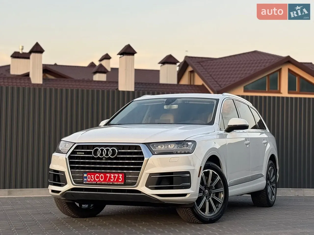 Audi Q7 2017 photo 2