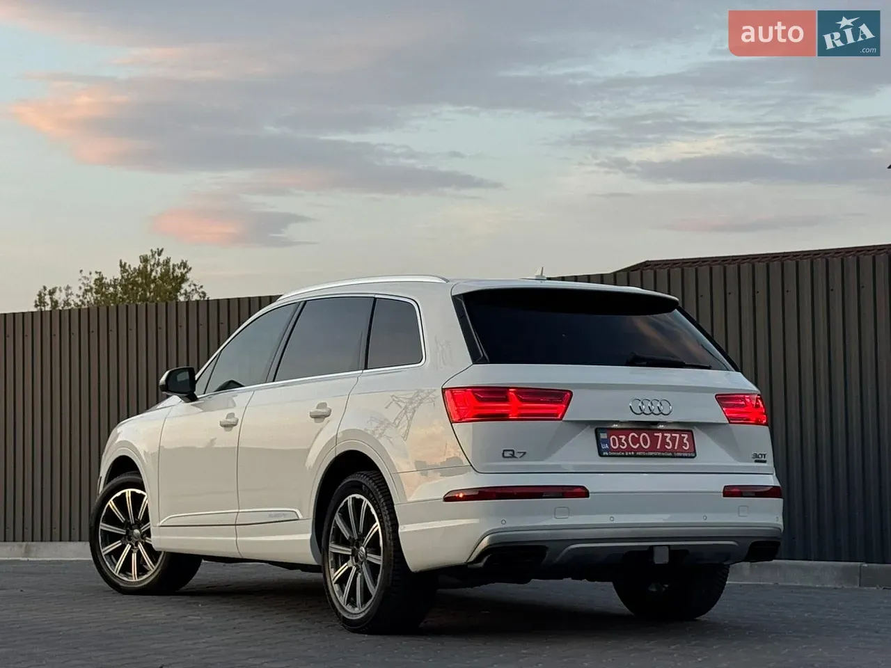 Audi Q7 2017 photo 3