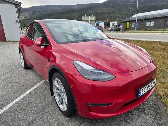 Tesla Model Y 2021 photo 4