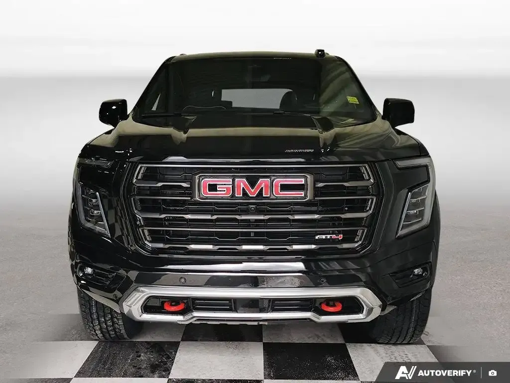 GMC Yukon 2026 photo 2