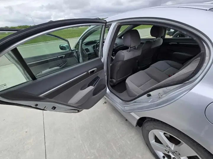 Honda Civic 2007 photo 4